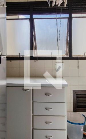 Apartamento à venda com 95m², 3 quartos e 2 vagas Apartamento à venda com 95m², 3 quartos e 2 vagasÁrea de Serviço