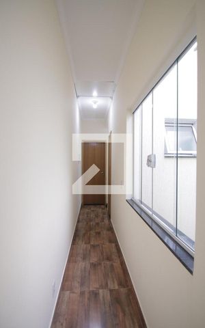 Casa à venda com 110m², 3 quartos e 2 vagasCorredor