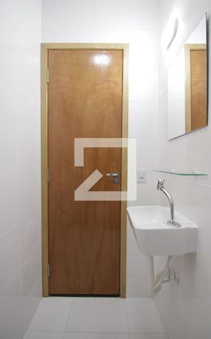 Casa à venda com 110m², 3 quartos e 2 vagasBanheiro