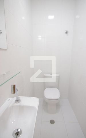 Casa à venda com 110m², 3 quartos e 2 vagasBanheiro