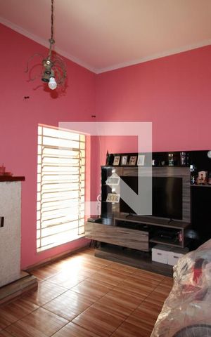 Casa à venda com 300m², 3 quartos e 2 vagasSala