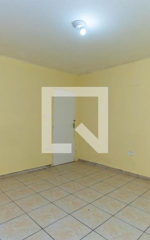 Casa para alugar com 80m², 1 quarto e 1 vaga Casa para alugar com 80m², 1 quarto e 1 vagaQuarto
