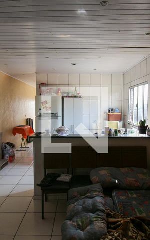 Casa à venda com 360m², 4 quartos e 2 vagas Casa à venda com 360m², 4 quartos e 2 vagasSala 2