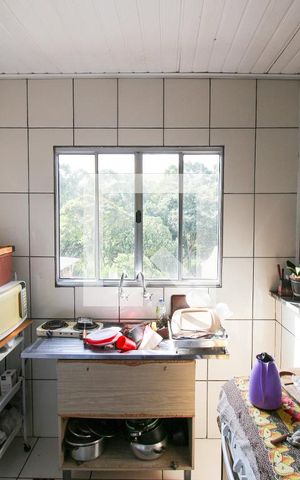 Casa à venda com 360m², 4 quartos e 2 vagas Casa à venda com 360m², 4 quartos e 2 vagasCozinha 2