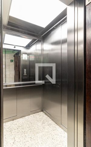 Apartamento à venda com 48m², 1 quarto e sem vagaElevador