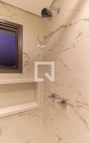Apartamento para alugar com 114m², 3 quartos e 2 vagas Apartamento para alugar com 114m², 3 quartos e 2 vagasBanheiro da Suíte 02