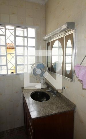 Casa à venda com 130m², 5 quartos e 3 vagasSuite