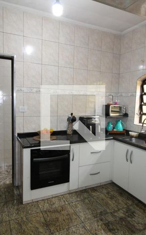 Casa à venda com 130m², 5 quartos e 3 vagasCozinha