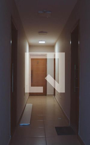Apartamento para alugar com 41m², 2 quartos e sem vaga Apartamento para alugar com 41m², 2 quartos e sem vagaCorredor