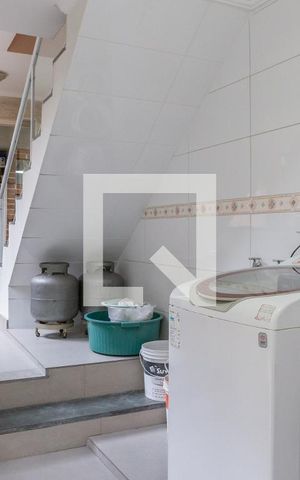 Casa para alugar com 300m², 3 quartos e 4 vagas Casa para alugar com 300m², 3 quartos e 4 vagasÁrea de Serviço