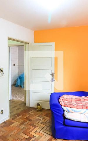 Casa à venda com 160m², 4 quartos e 3 vagas Casa à venda com 160m², 4 quartos e 3 vagasQuarto 4