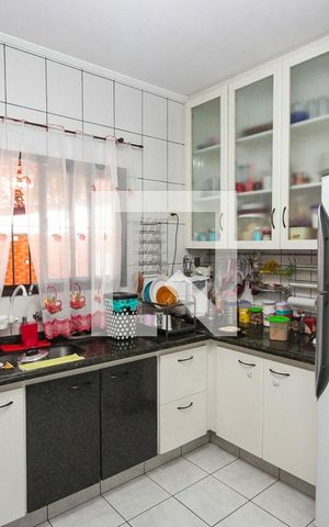Casa à venda com 220m², 3 quartos e 3 vagas Casa à venda com 220m², 3 quartos e 3 vagasCozinha