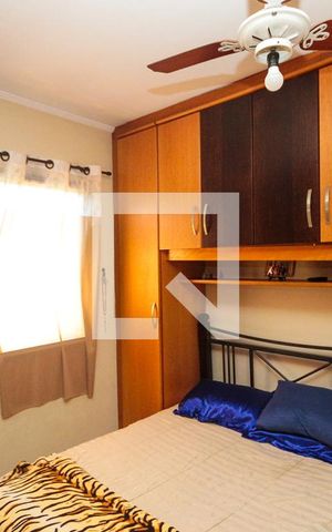 Casa à venda com 220m², 3 quartos e 3 vagas Casa à venda com 220m², 3 quartos e 3 vagasSuíte