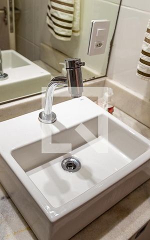 Apartamento à venda com 59m², 2 quartos e 1 vaga Apartamento à venda com 59m², 2 quartos e 1 vagaBanheiro - Pia