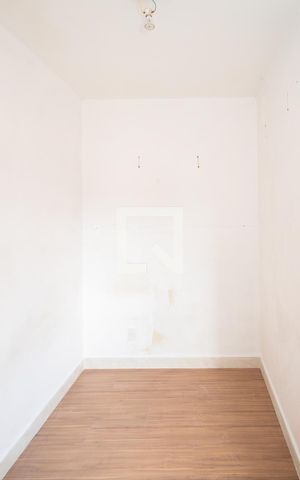 Apartamento à venda com 64m², 2 quartos e 1 vaga Apartamento à venda com 64m², 2 quartos e 1 vagaQuarto de Serviço