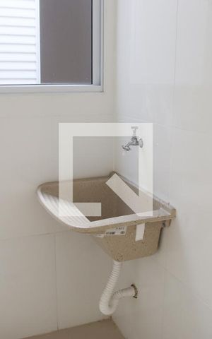 Casa de condomínio à venda com 50m², 2 quartos e 1 vaga Casa de condomínio à venda com 50m², 2 quartos e 1 vagaÁrea de Serviço