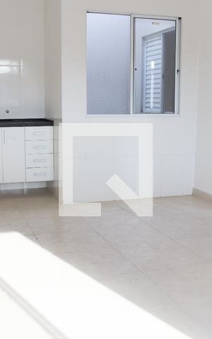 Casa de condomínio à venda com 50m², 2 quartos e 1 vaga Casa de condomínio à venda com 50m², 2 quartos e 1 vagaSala e Cozinha