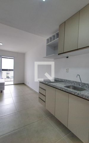 Studio à venda com 28m², 1 quarto e sem vaga Studio à venda com 28m², 1 quarto e sem vagaCozinha