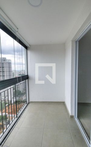 Studio à venda com 28m², 1 quarto e sem vaga Studio à venda com 28m², 1 quarto e sem vagaVaranda