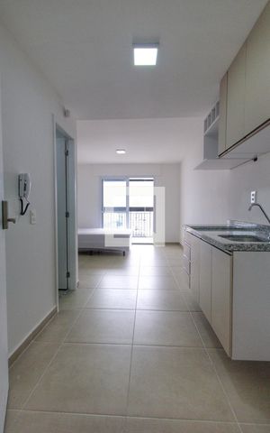 Studio à venda com 28m², 1 quarto e sem vaga Studio à venda com 28m², 1 quarto e sem vagaCozinha