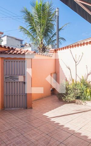 Casa de condomínio à venda com 140m², 3 quartos e 2 vagas Casa de condomínio à venda com 140m², 3 quartos e 2 vagasQuintal