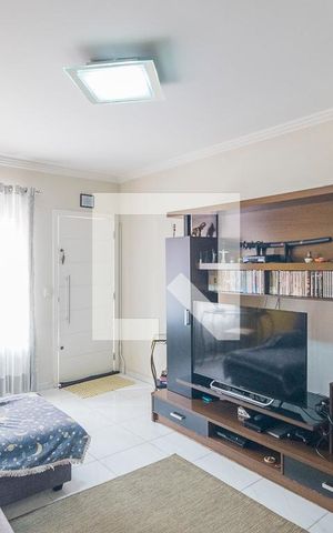 Casa de condomínio à venda com 140m², 3 quartos e 2 vagas Casa de condomínio à venda com 140m², 3 quartos e 2 vagasSala