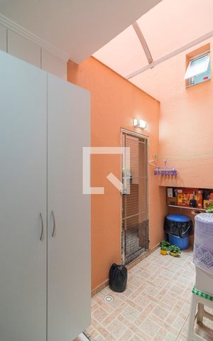 Casa de condomínio à venda com 140m², 3 quartos e 2 vagas Casa de condomínio à venda com 140m², 3 quartos e 2 vagasÁrea de Serviço