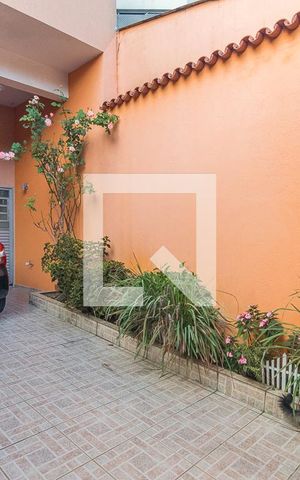 Casa de condomínio à venda com 140m², 3 quartos e 2 vagas Casa de condomínio à venda com 140m², 3 quartos e 2 vagasGaragem