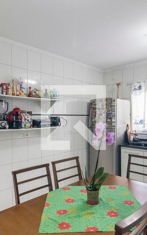 Casa de condomínio à venda com 140m², 3 quartos e 2 vagas Casa de condomínio à venda com 140m², 3 quartos e 2 vagasCozinha