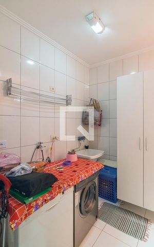 Casa de condomínio à venda com 140m², 3 quartos e 2 vagas Casa de condomínio à venda com 140m², 3 quartos e 2 vagasÁrea de Serviço