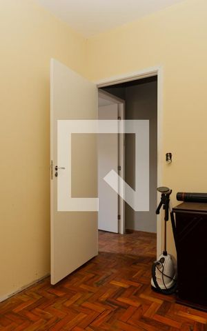 Casa à venda com 100m², 3 quartos e 2 vagas Casa à venda com 100m², 3 quartos e 2 vagasQuarto 2