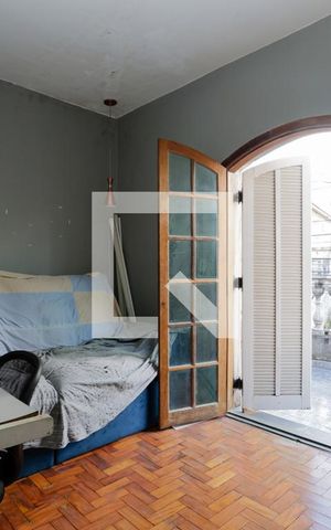 Casa à venda com 100m², 3 quartos e 2 vagas Casa à venda com 100m², 3 quartos e 2 vagasQuarto 1