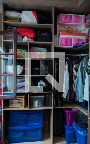 Casa à venda com 125m², 4 quartos e 2 vagas Casa à venda com 125m², 4 quartos e 2 vagasCloset