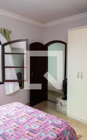 Casa à venda com 125m², 4 quartos e 2 vagas Casa à venda com 125m², 4 quartos e 2 vagasQuarto 2