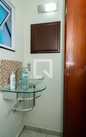 Casa à venda com 125m², 4 quartos e 2 vagas Casa à venda com 125m², 4 quartos e 2 vagasLavabo