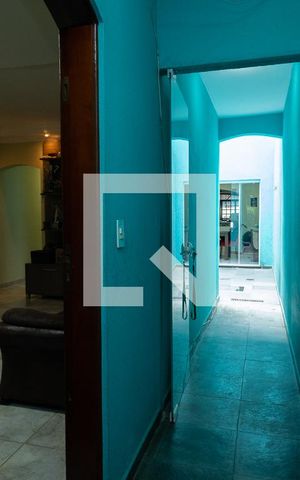 Casa à venda com 125m², 4 quartos e 2 vagas Casa à venda com 125m², 4 quartos e 2 vagasQuintal Lateral