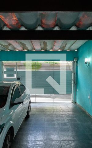Casa à venda com 125m², 4 quartos e 2 vagas Casa à venda com 125m², 4 quartos e 2 vagasVista - Sala