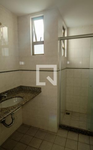 Apartamento à venda com 217m², 3 quartos e 3 vagas Apartamento à venda com 217m², 3 quartos e 3 vagasBanheiro