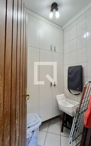 Casa à venda com 380m², 3 quartos e 3 vagas Casa à venda com 380m², 3 quartos e 3 vagasÁrea de Serviço