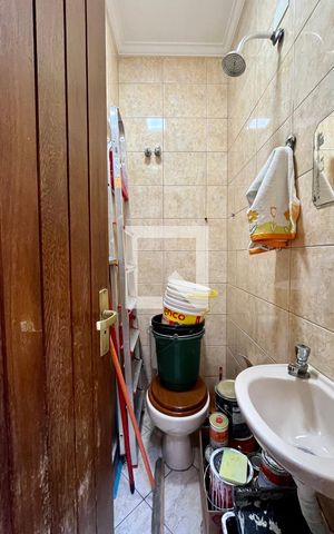 Casa à venda com 380m², 3 quartos e 3 vagas Casa à venda com 380m², 3 quartos e 3 vagasBanheiro
