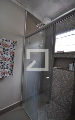 Casa para alugar com 250m², 3 quartos e 3 vagasBanheiro da Suíte 1