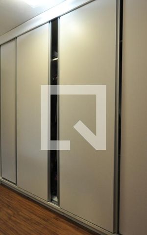 Casa para alugar com 250m², 3 quartos e 3 vagasCloset da suíte 1