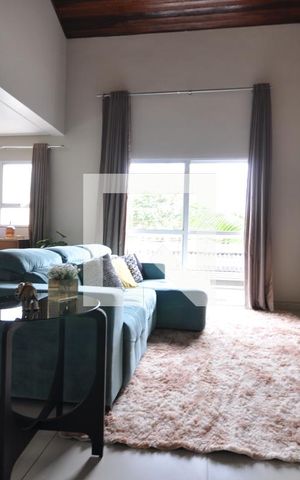 Casa para alugar com 250m², 3 quartos e 3 vagasSala
