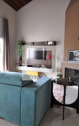 Casa para alugar com 250m², 3 quartos e 3 vagasSala