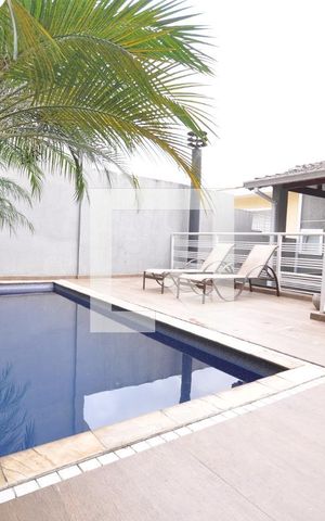 Casa para alugar com 250m², 3 quartos e 3 vagasPiscina