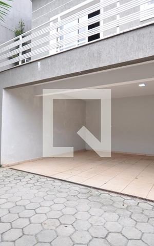Casa para alugar com 250m², 3 quartos e 3 vagasGaragem