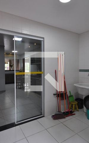 Casa para alugar com 250m², 3 quartos e 3 vagasÁrea de Serviço