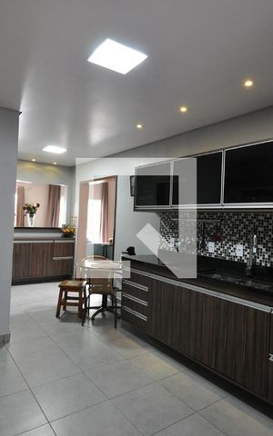 Casa para alugar com 250m², 3 quartos e 3 vagasCozinha
