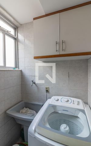 Apartamento à venda com 90m², 3 quartos e 2 vagas Apartamento à venda com 90m², 3 quartos e 2 vagasÁrea de Serviço