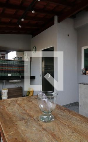 Casa à venda com 140m², 4 quartos e 2 vagasÁrea comum - Churrasqueira
